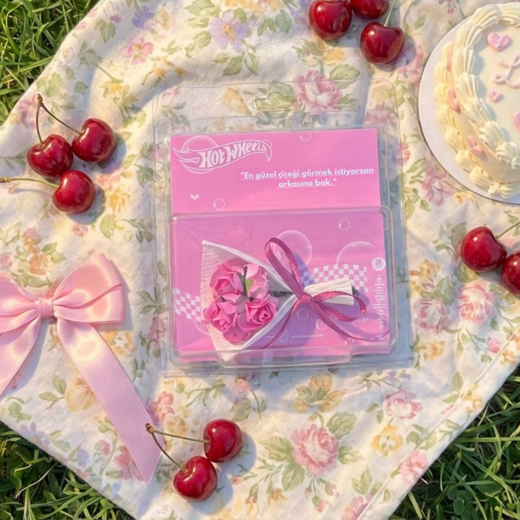 'En Güzel Çiçek Sensin' Konseptli Aynalı Hediye